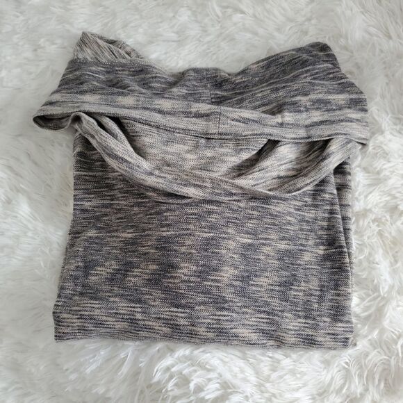 Max Studio Women's Size Small Scoop Neck Gray Black and Tan Sweater - Picture 6 of 12